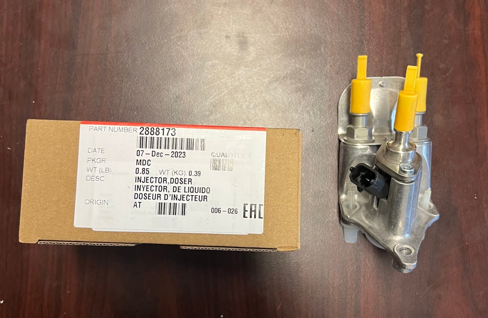 Cummins ISX DEF Urea Dosing Valve Injector Doser – OEM 2888173, New